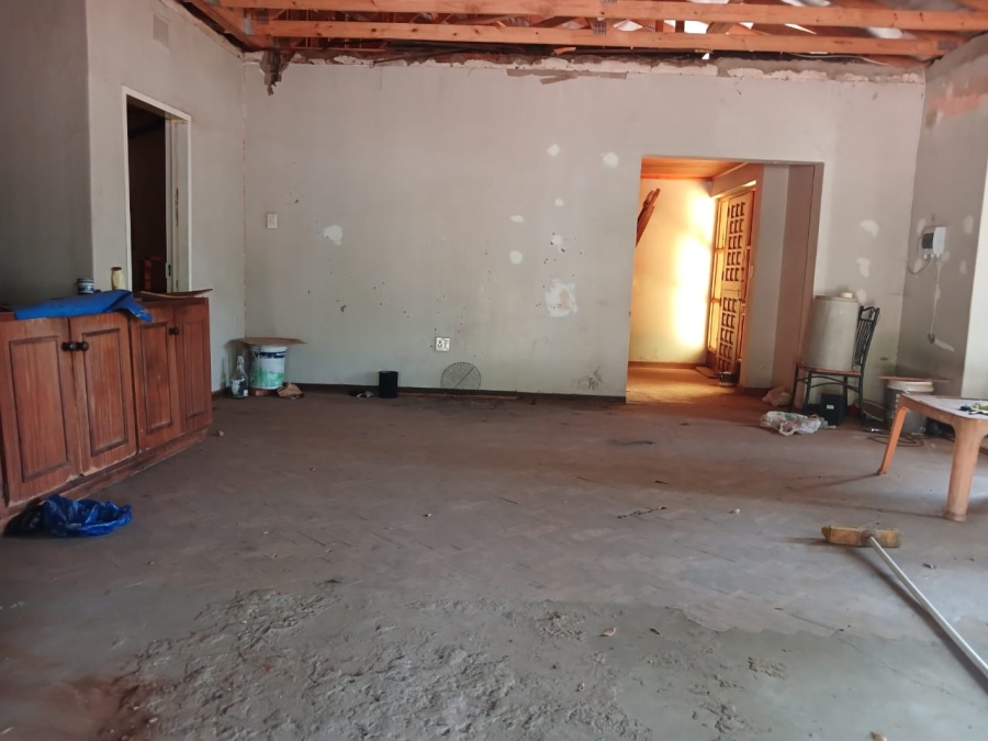 Commercial Property for Sale in Wilkoppies North West